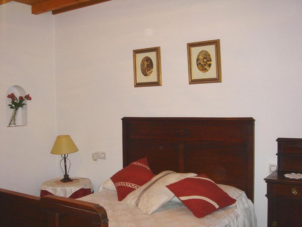 Apartamentos Buganvilla Villaluenga Del Rosario Værelse billede